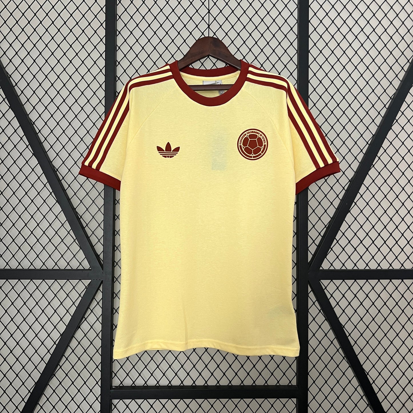 CAMISETA COLOMBIA EDICIÓN LIMITADA ADIDAS RETRO I 24/25 HOMBRE