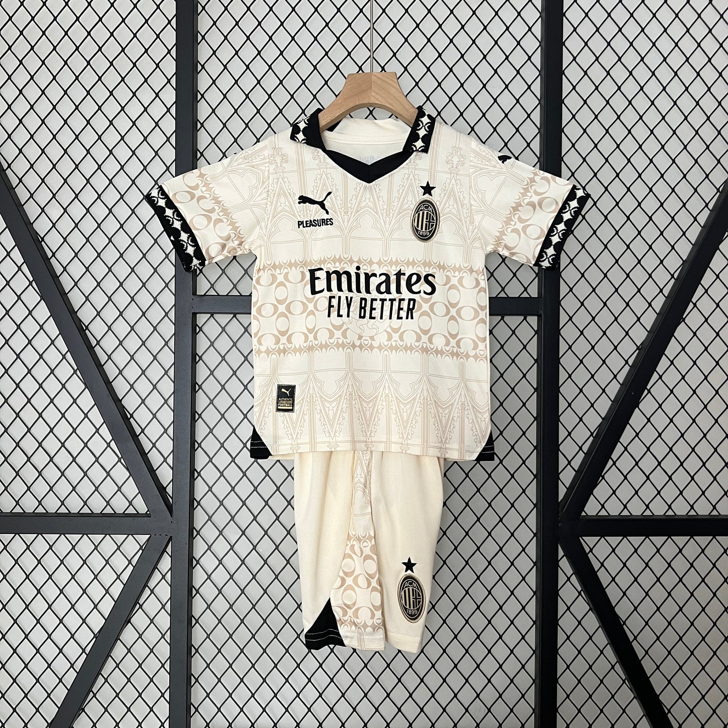 CAMISETA MILAN BEIGE 24/25 CONJUNTO INFANTIL