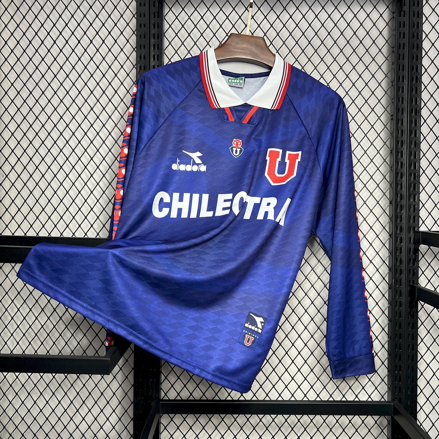 CAMISETA UNIVERSIDAD DE CHILE RETRO 1996 MANGA LARGA