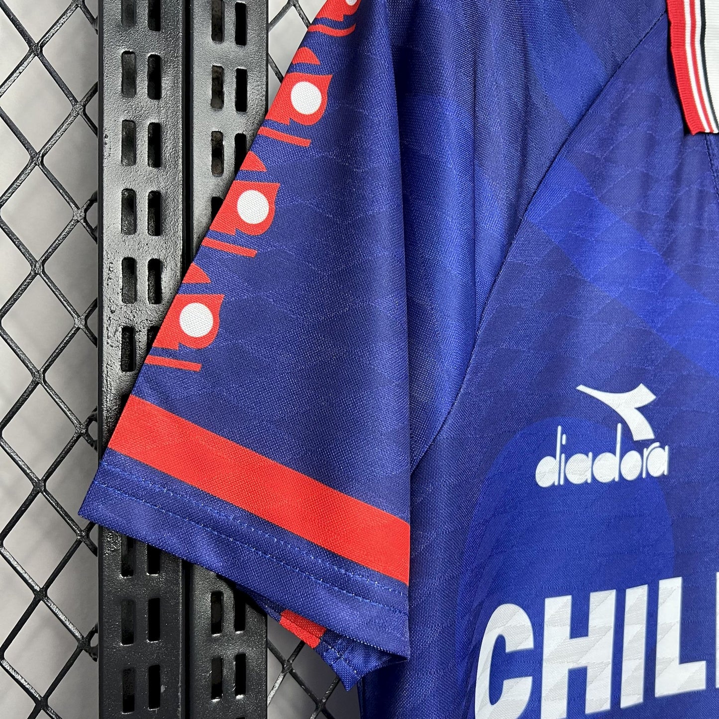 CAMISETA UNIVERSIDAD DE CHILE l RETRO 1996