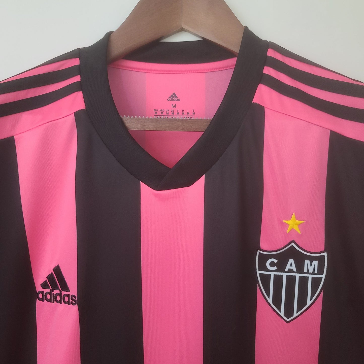 CAMISETA ATLETICO MINEIRO ROSA 23/24 HOMBRE