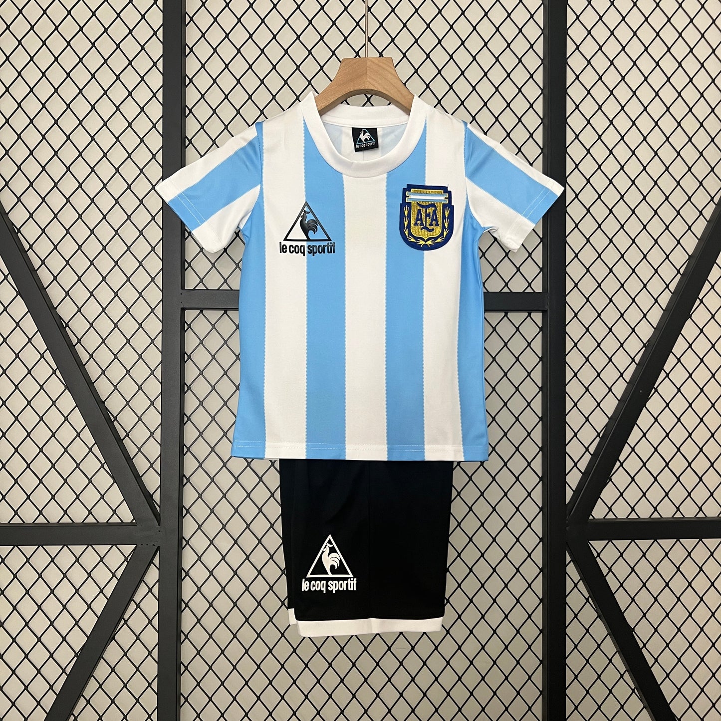 ARGENTINA I 1986 CONJUNTO INFANTIL (RETRO)