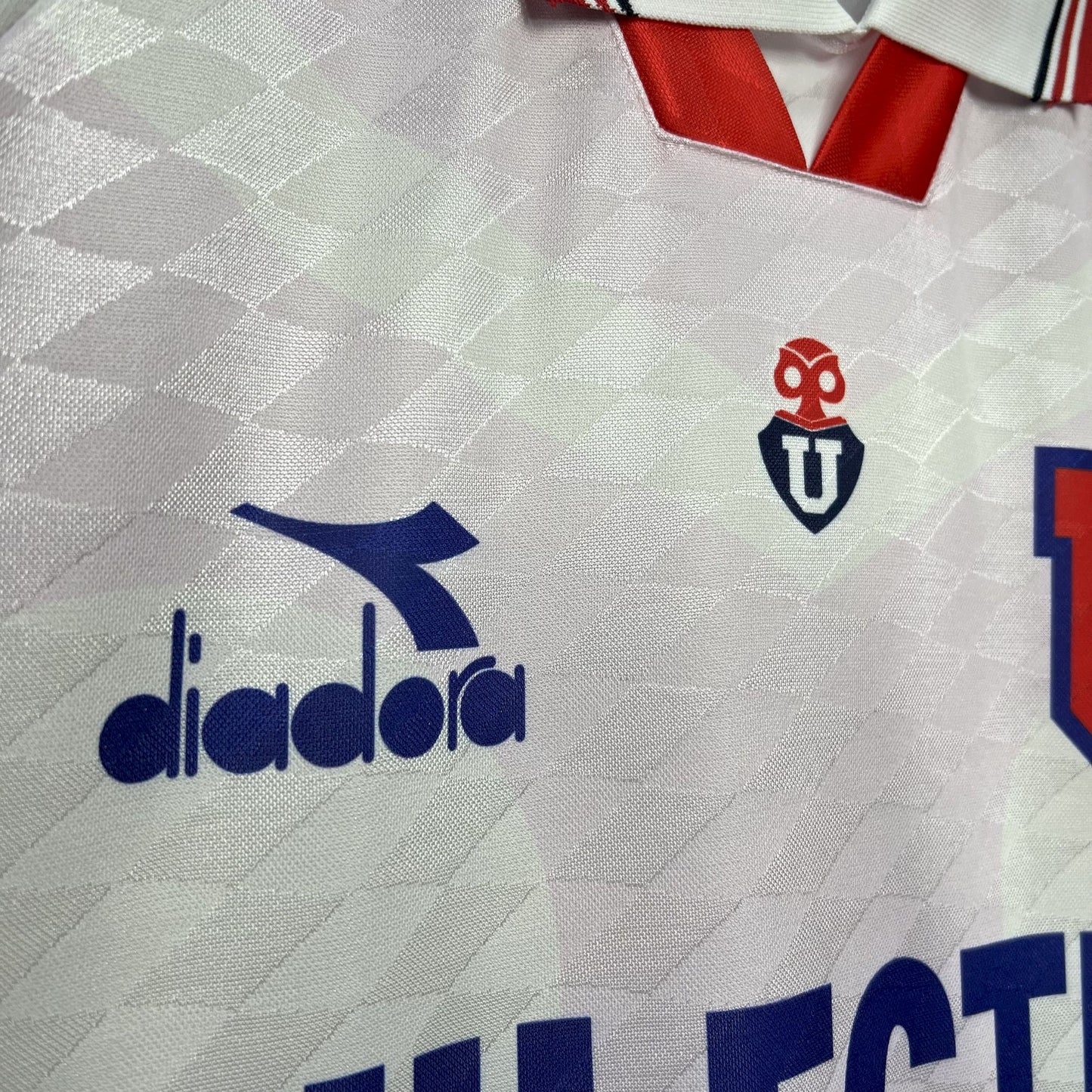 CAMISETA UNIVERSIDAD DE CHILE ll RETRO 1996