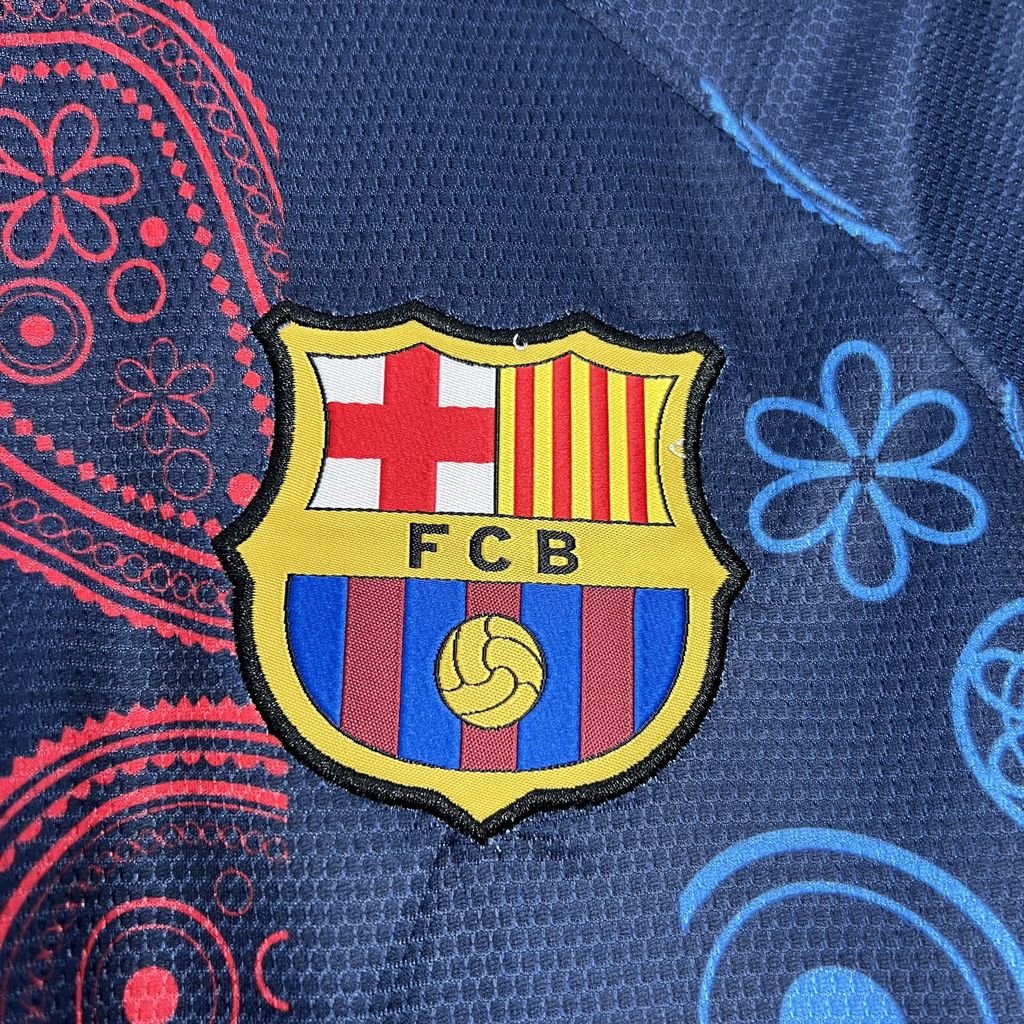 CAMISETA BARCELONA 24/25 EDICION ESPECIAL AZUL Y ROJA