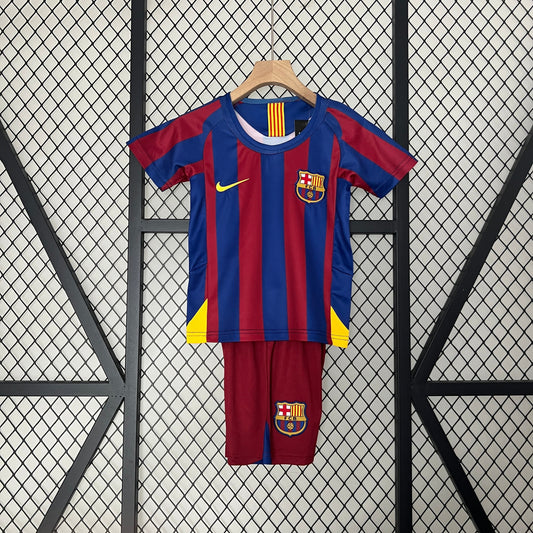 CAMISETA BARCELONA I 05/06 CONJUNTO INFANTIL (RETRO)